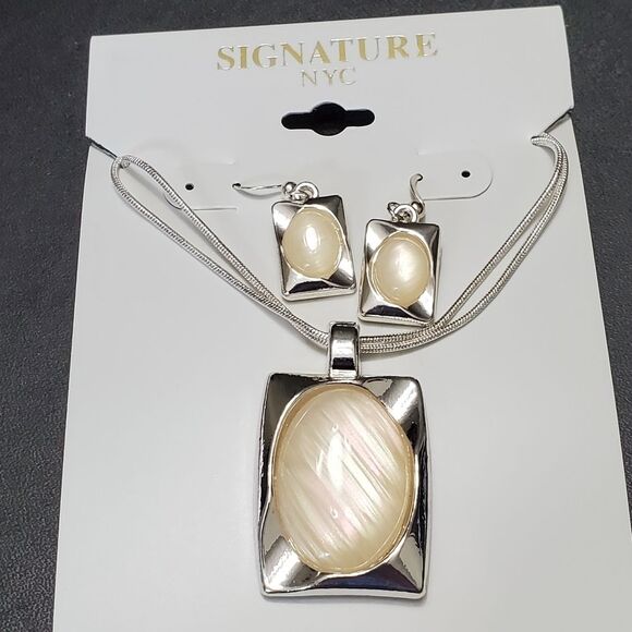 Signature NYC silver tone shimmery stone matching earring and necklace set - Picture 2 of 13